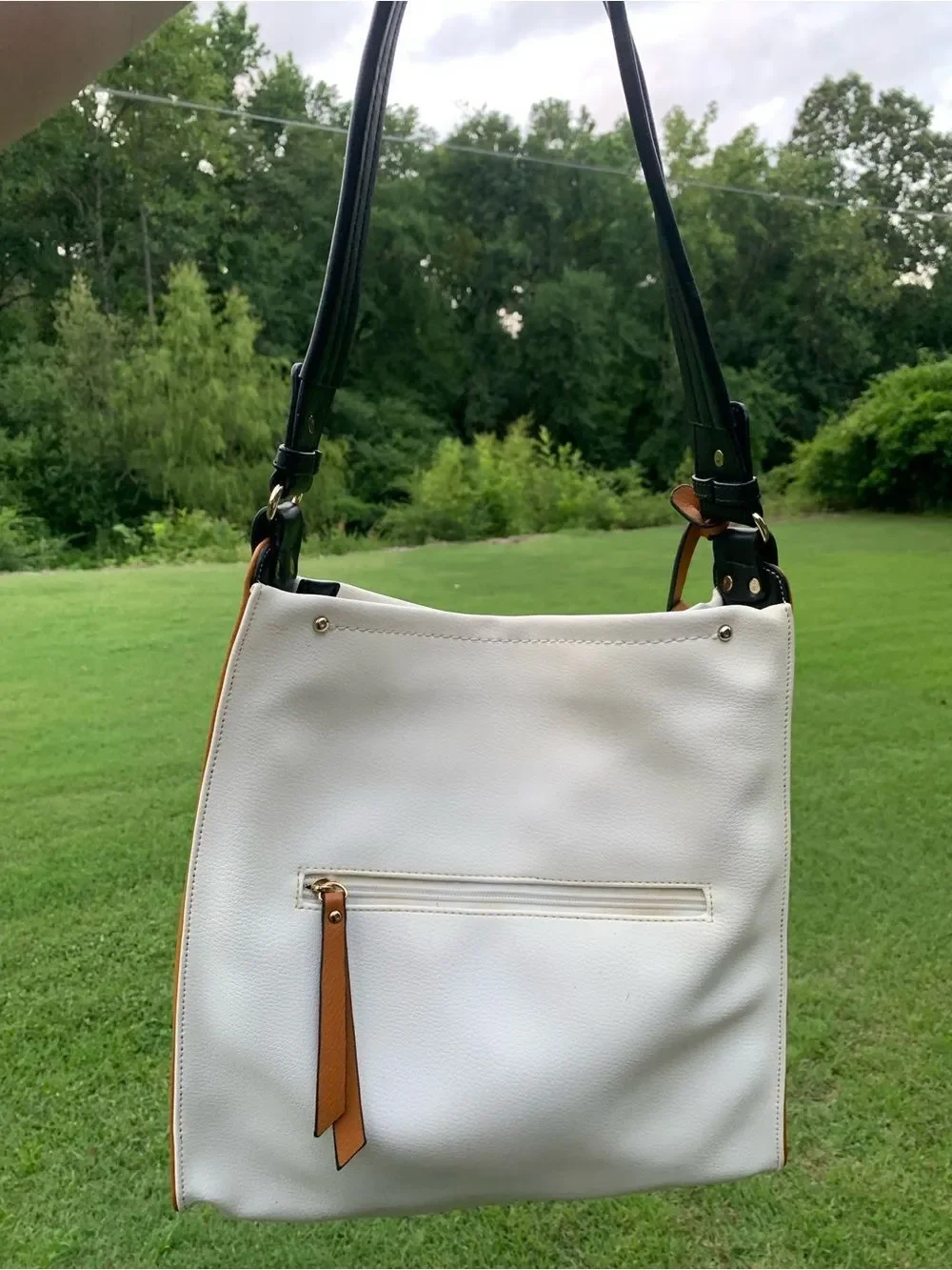 Sondra Roberts White and Tan Tote Bag with Tassel